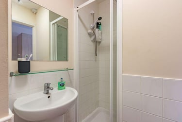 1 bed studio, Lichfield Street, City Centre, Wolverhampton, WV11EQ - Image 3